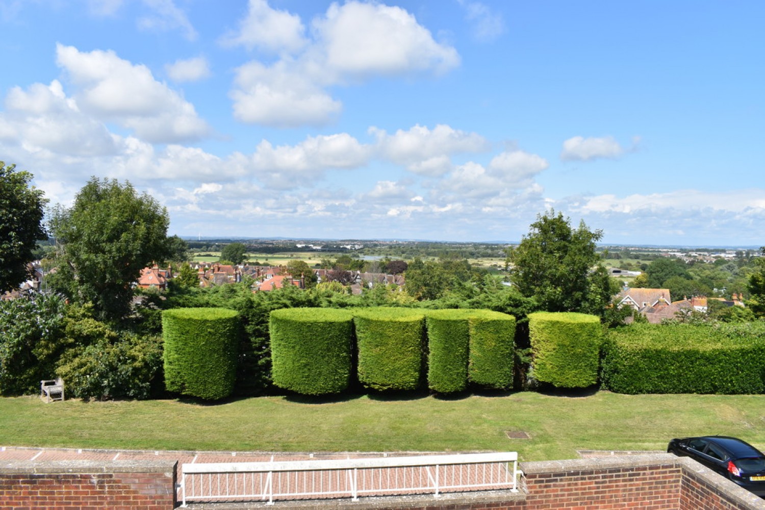 2 bedroom Flat for Sale 30 Carew Road