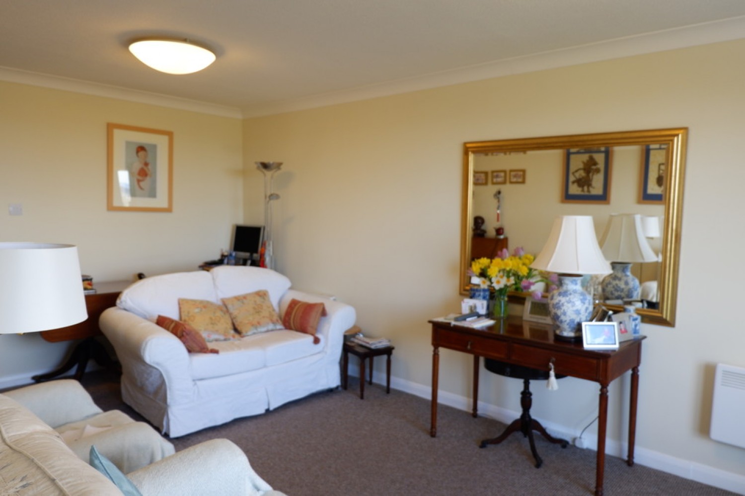 2 bedroom Flat for Sale 30 Carew Road