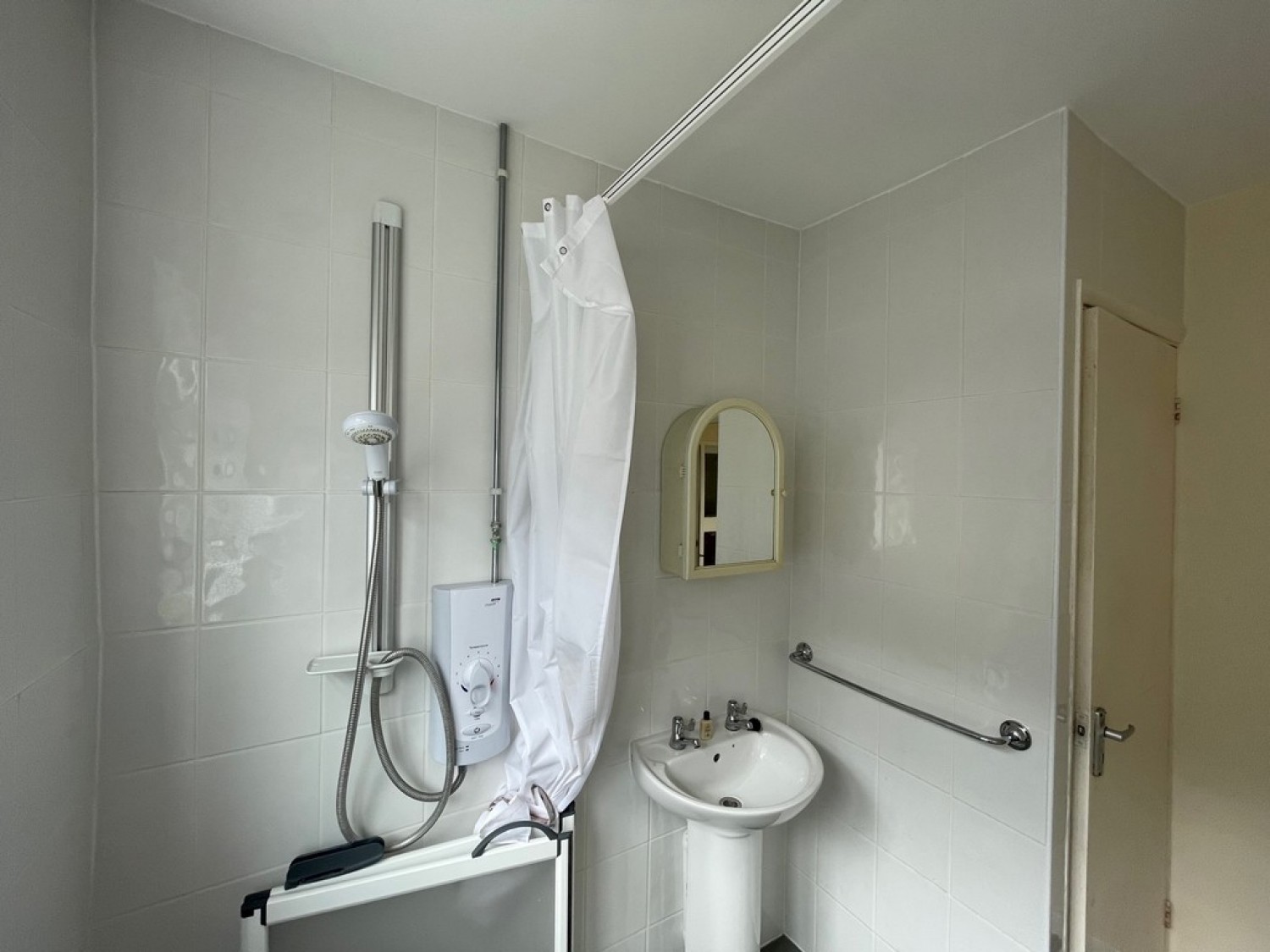 2 bedroom Bungalow for Sale Langney Green