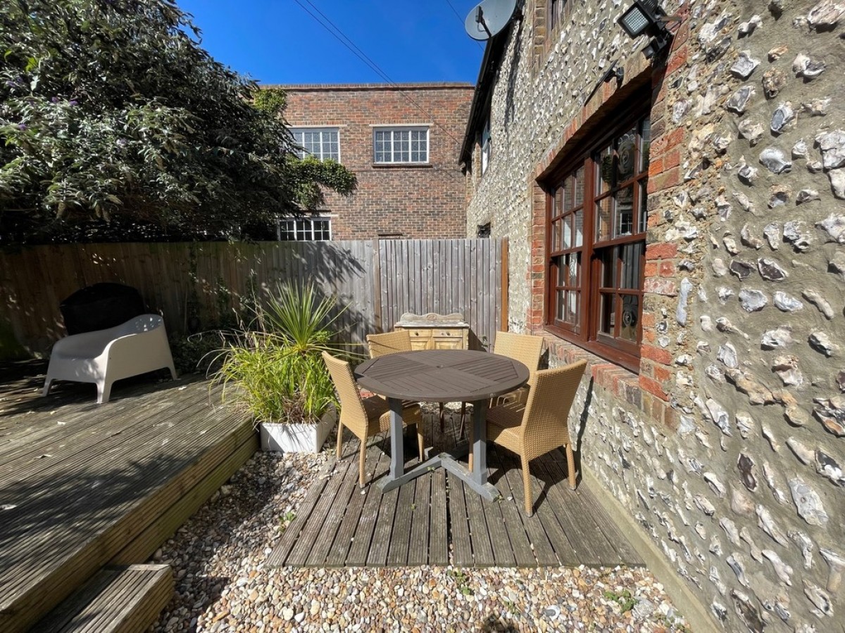 Church Cottages, Warrior Square