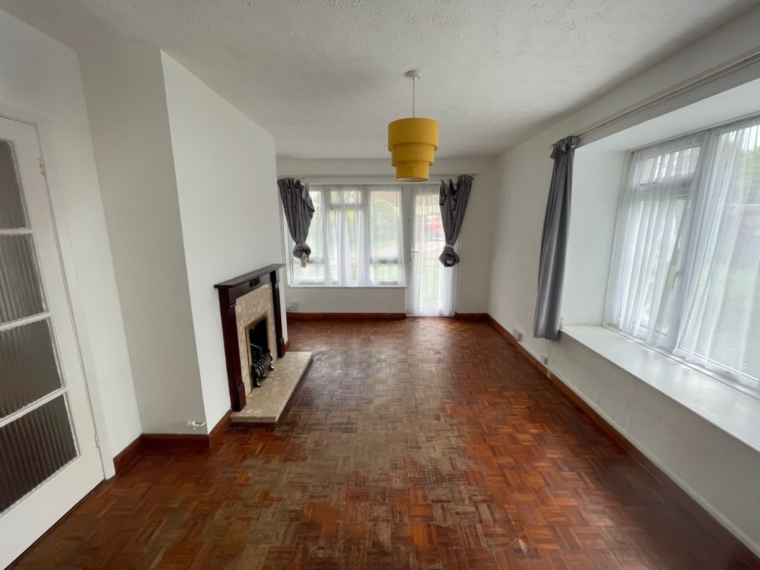 2 bedroom Flat for Sale Carew Road, Eastbourne