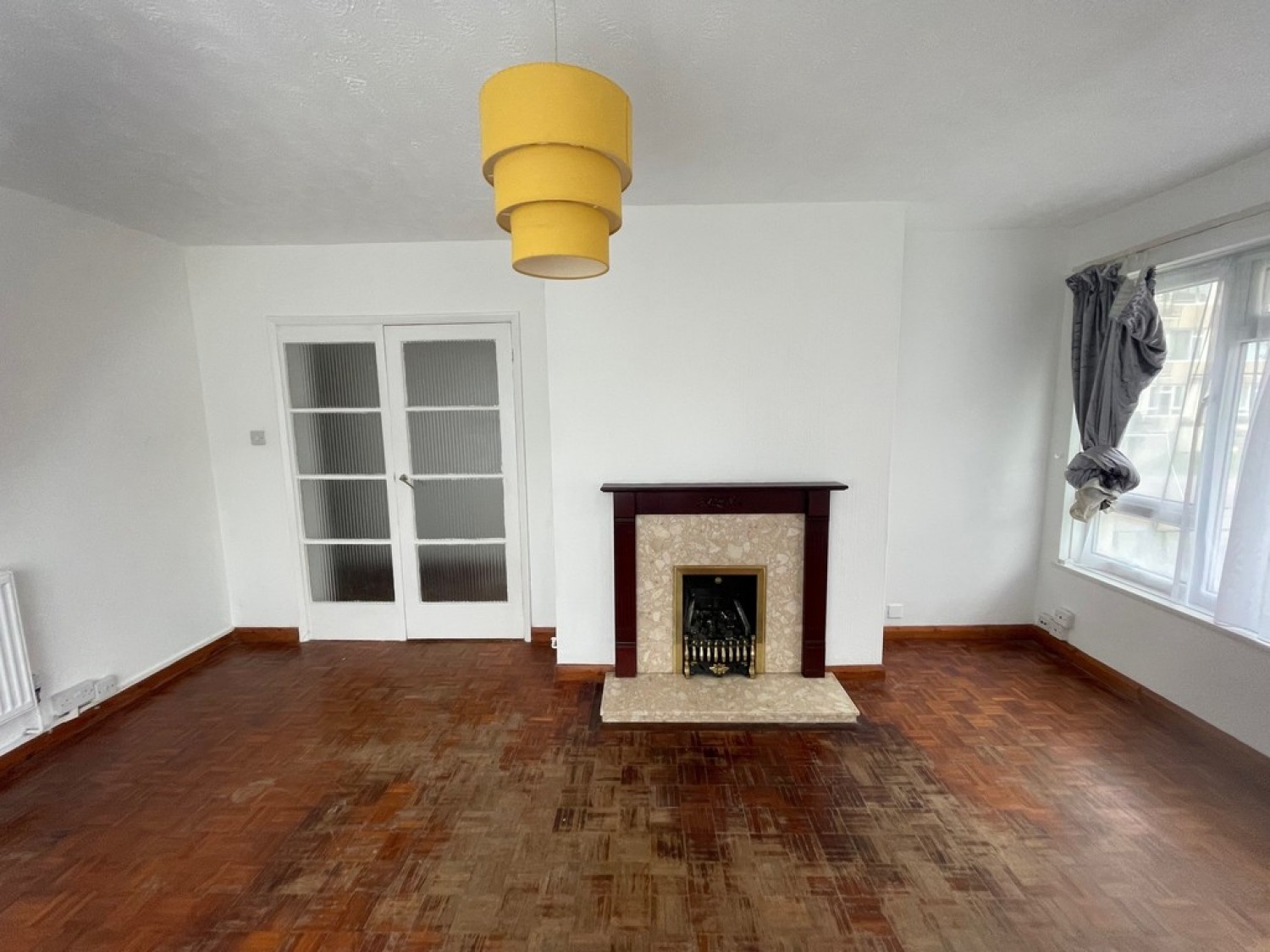 2 bedroom Flat for Sale Carew Road, Eastbourne