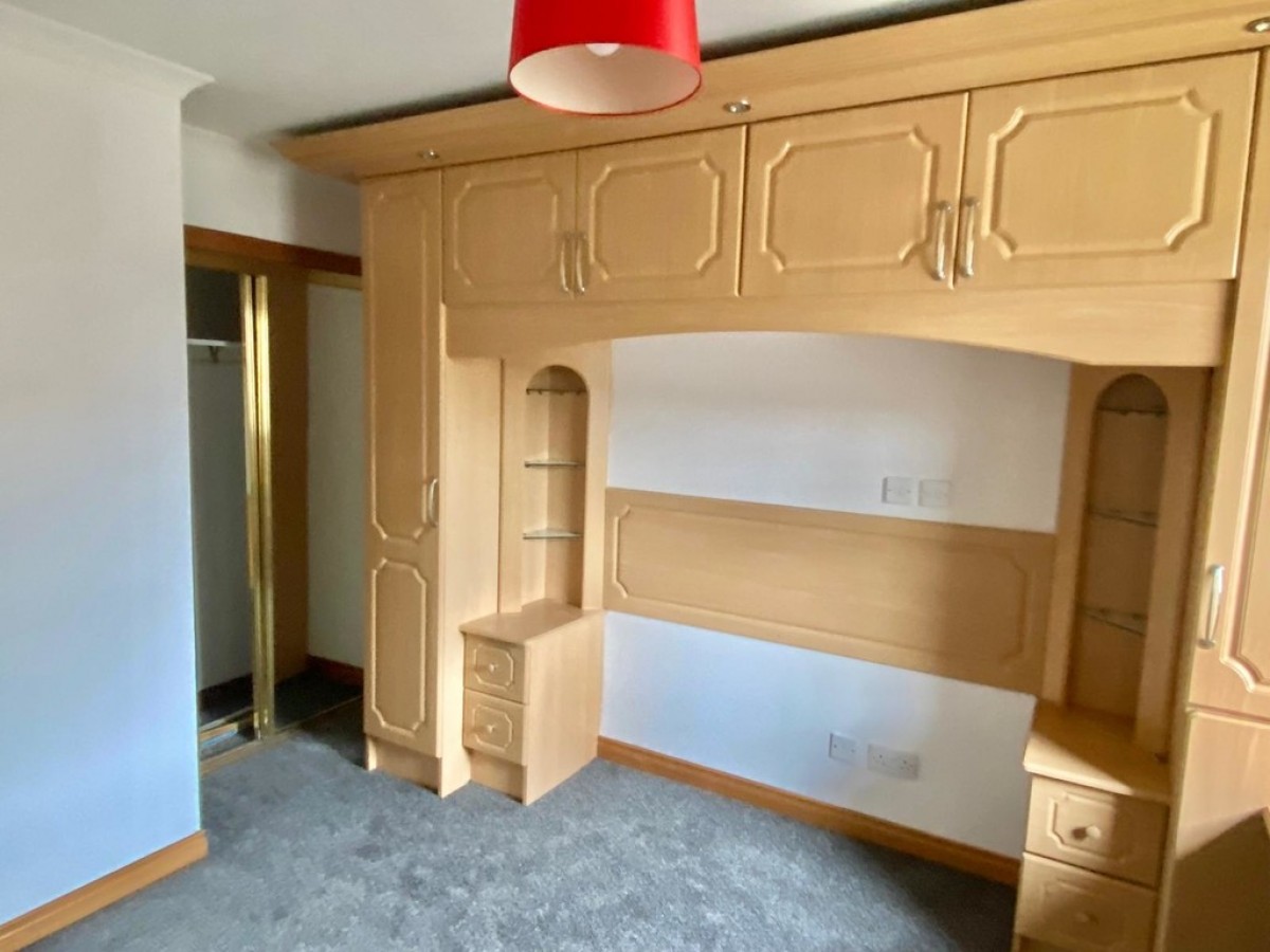 Arthur Court, Cowdenbeath