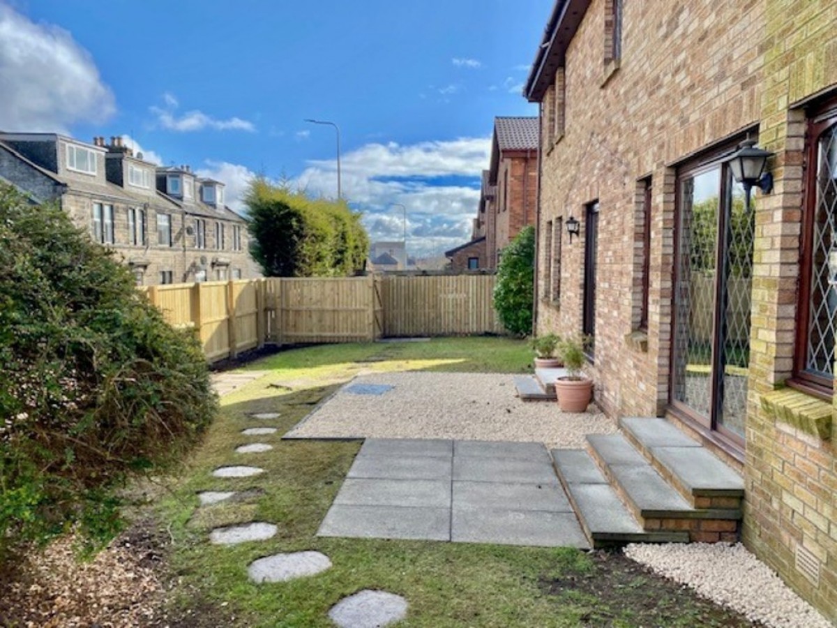 Whitemyre Court, Dunfermline