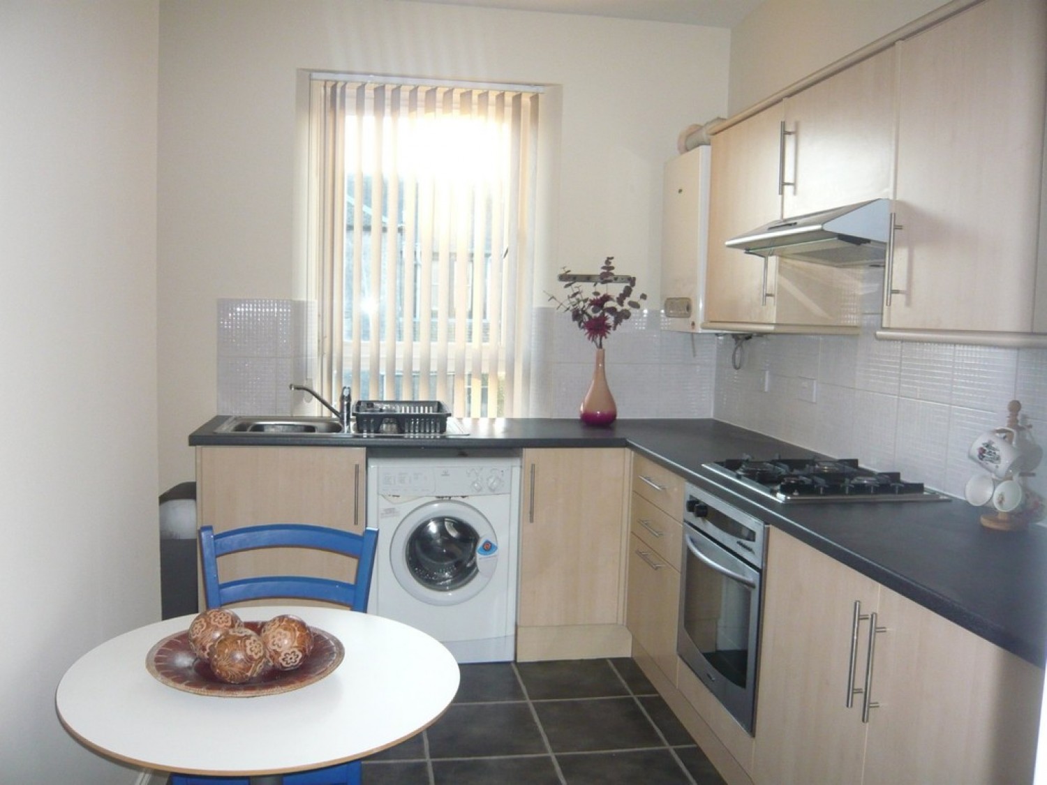 2 bedroom Flat for Letting Buchanan Street, Dunfermline