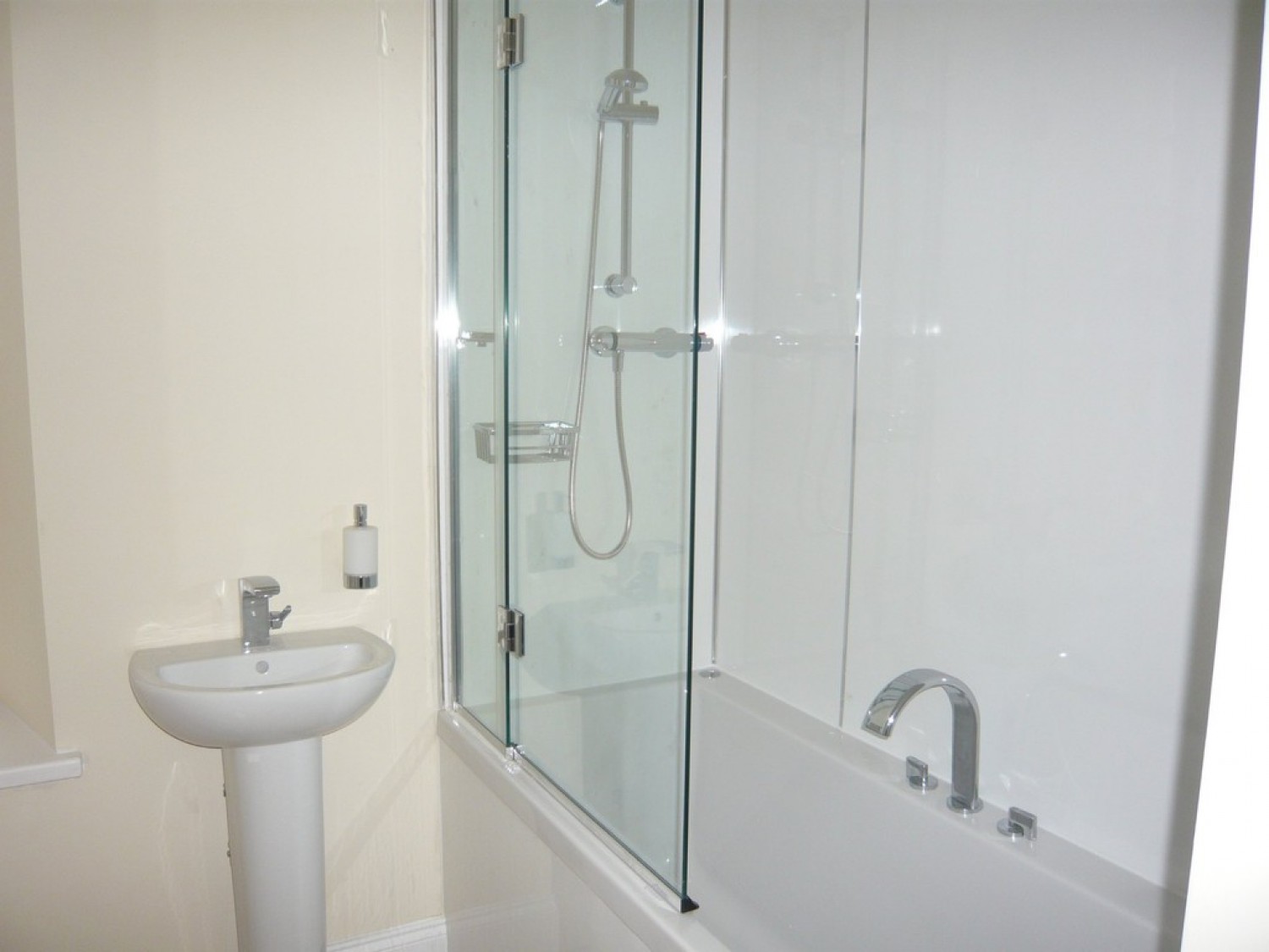 2 bedroom House for Letting Bruce Street, Dunfermline