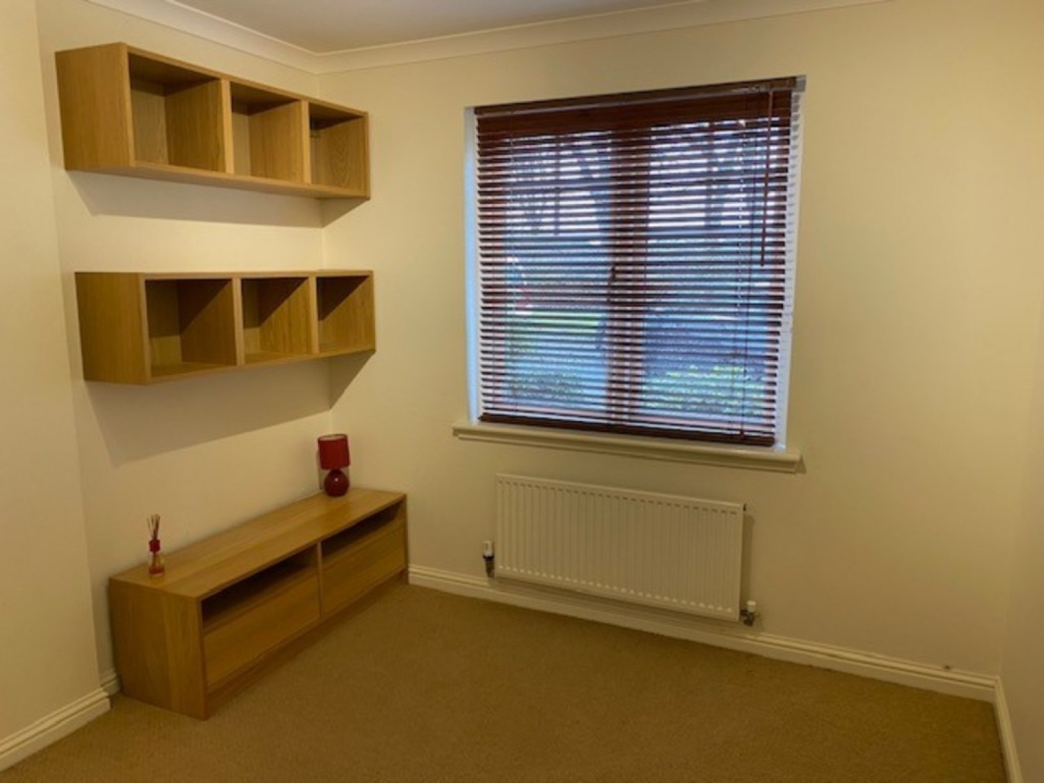 4 bedroom House in Foxglove Neuk, Dunfermline