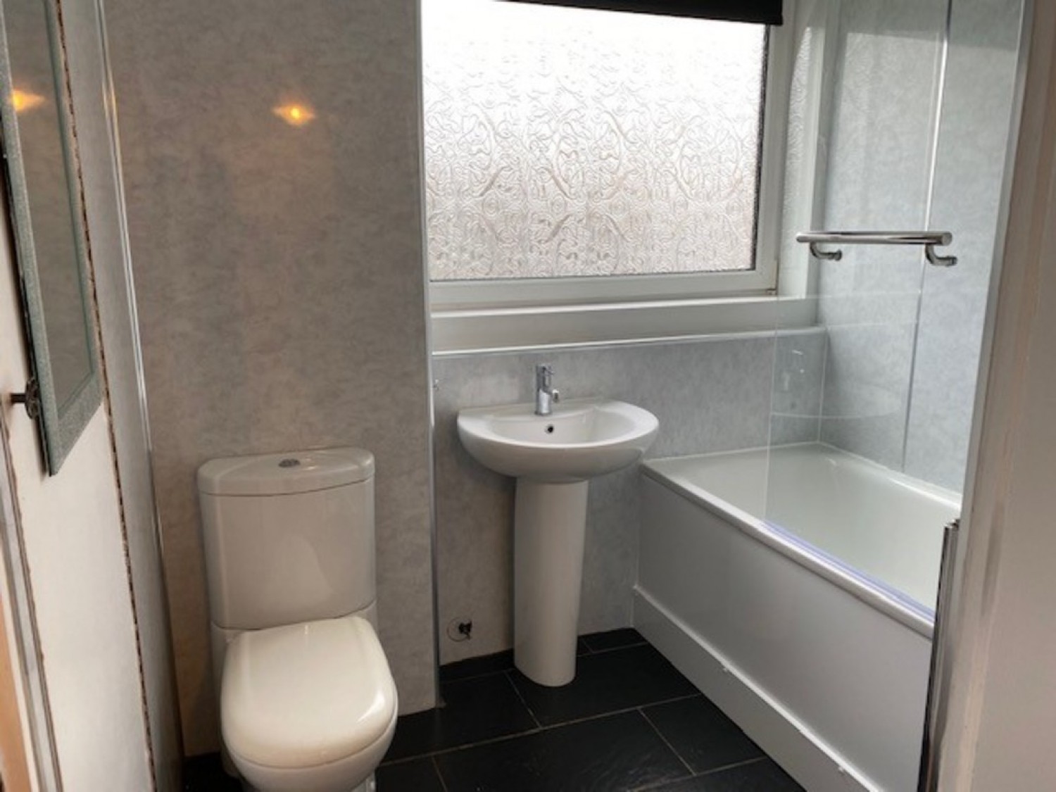 2 bedroom Flat for Letting Peirson Road, Dunfermline