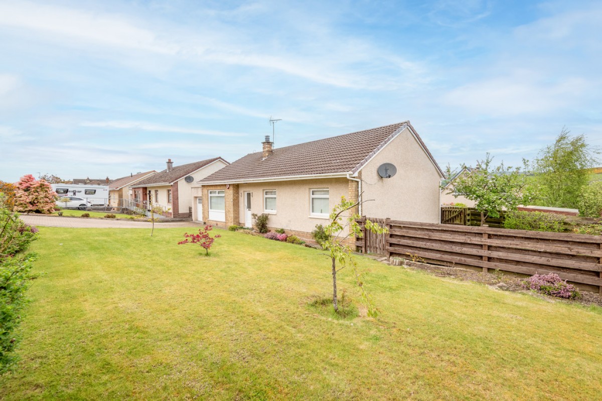 Hawthorn Bank, Carnock