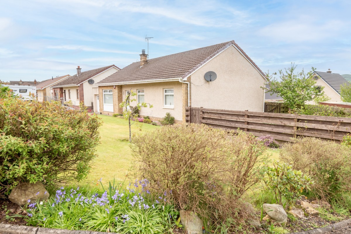 Hawthorn Bank, Carnock