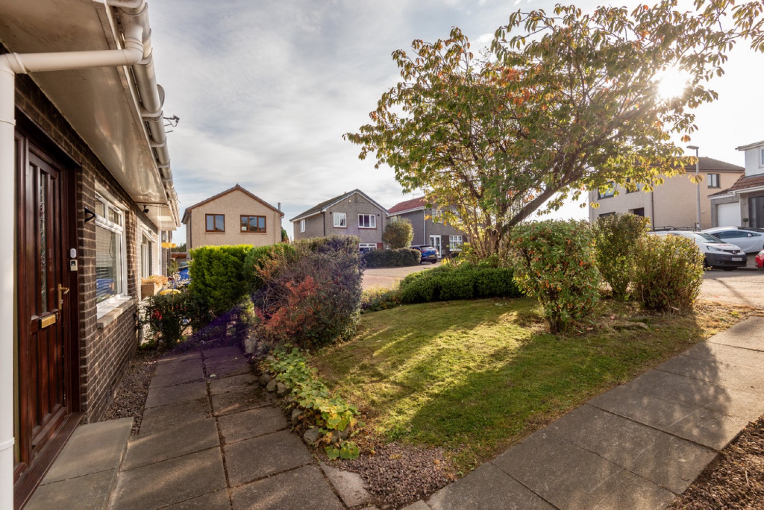 Garden Place, Cairneyhill