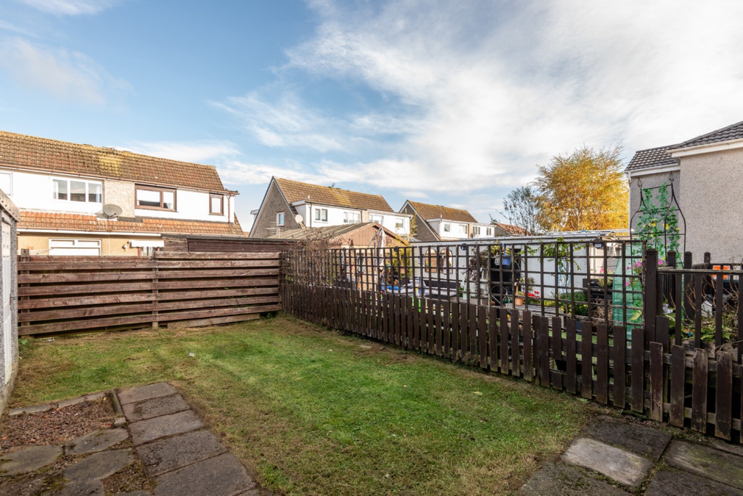 Garden Place, Cairneyhill