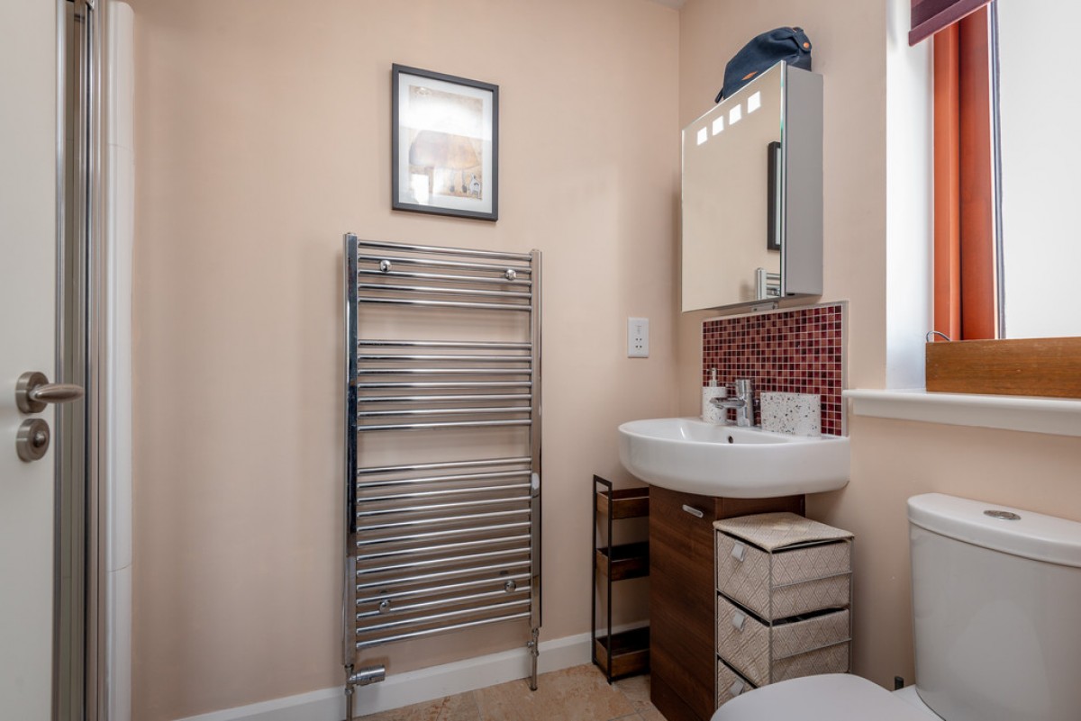 Carneil Gardens, Carnock