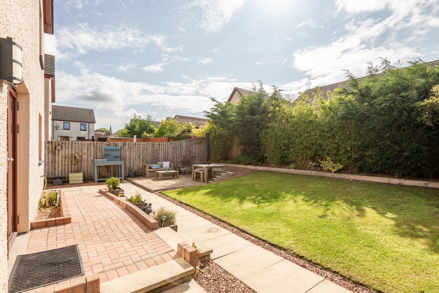 Carneil Gardens, Carnock