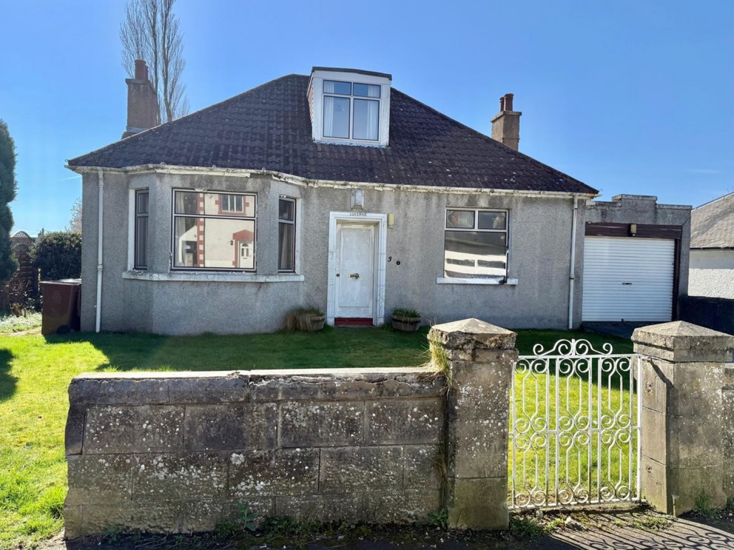 Miller Avenue, Crossford