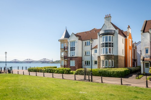The Moorings, Dalgety Bay
