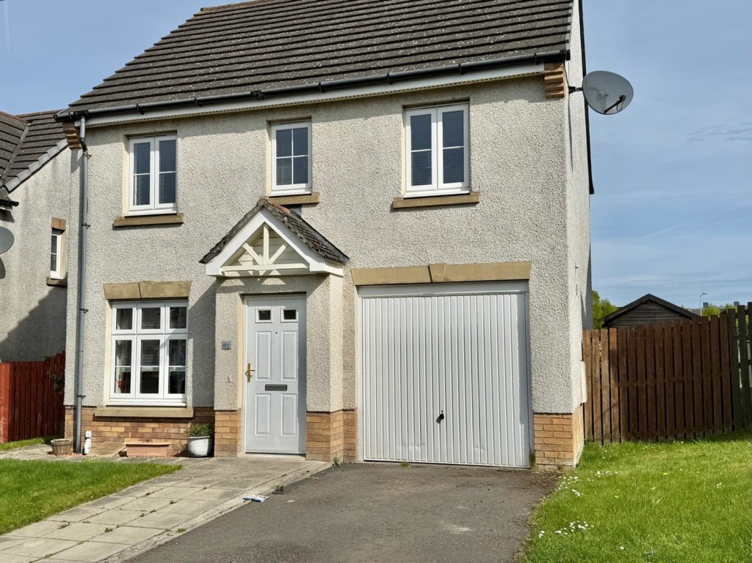 3 bedroom House in Fieldfare View, Dunfermline