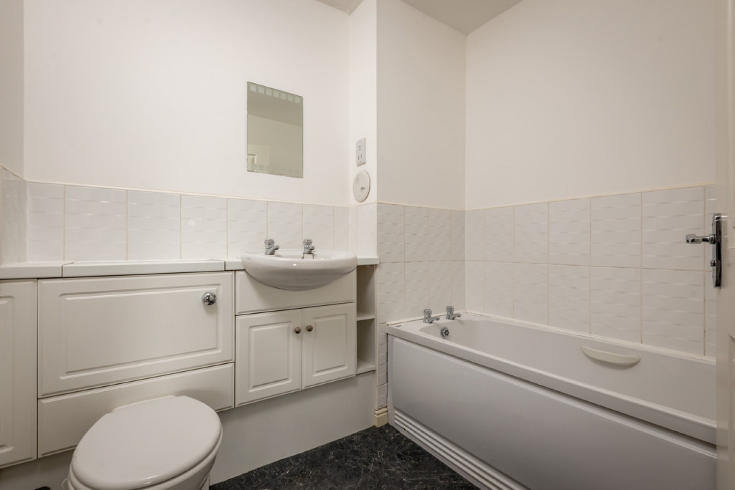 2 bedroom Flat for Sale Kingfisher Place, Dunfermline