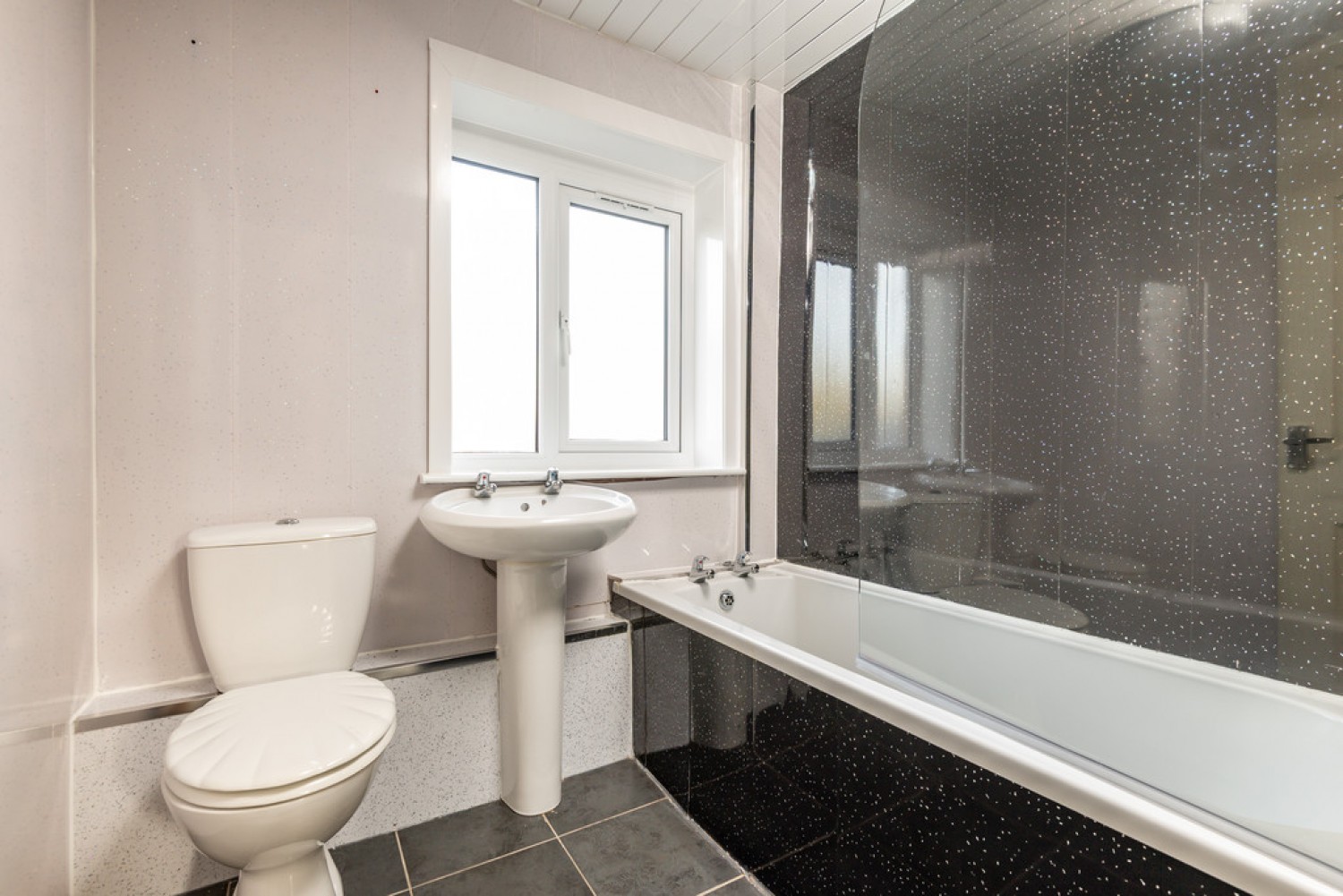3 bedroom House for Sale Sir George Bruce Road, Oakley