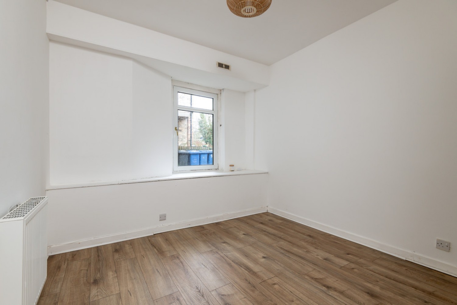 1 bedroom Flat in Hill Street, Dunfermline