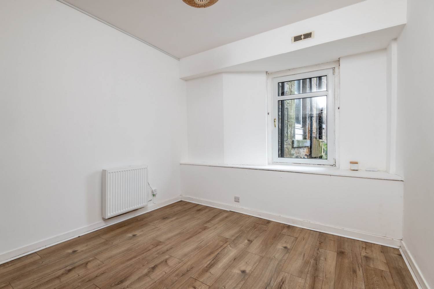 1 bedroom Flat in Hill Street, Dunfermline