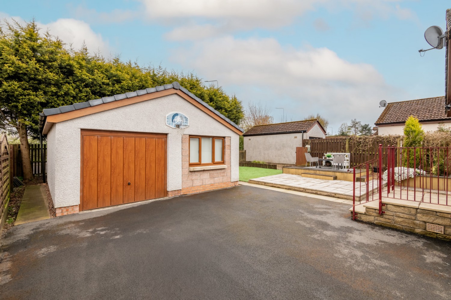 2 bedroom Bungalow for Sale The Willows, Kelty
