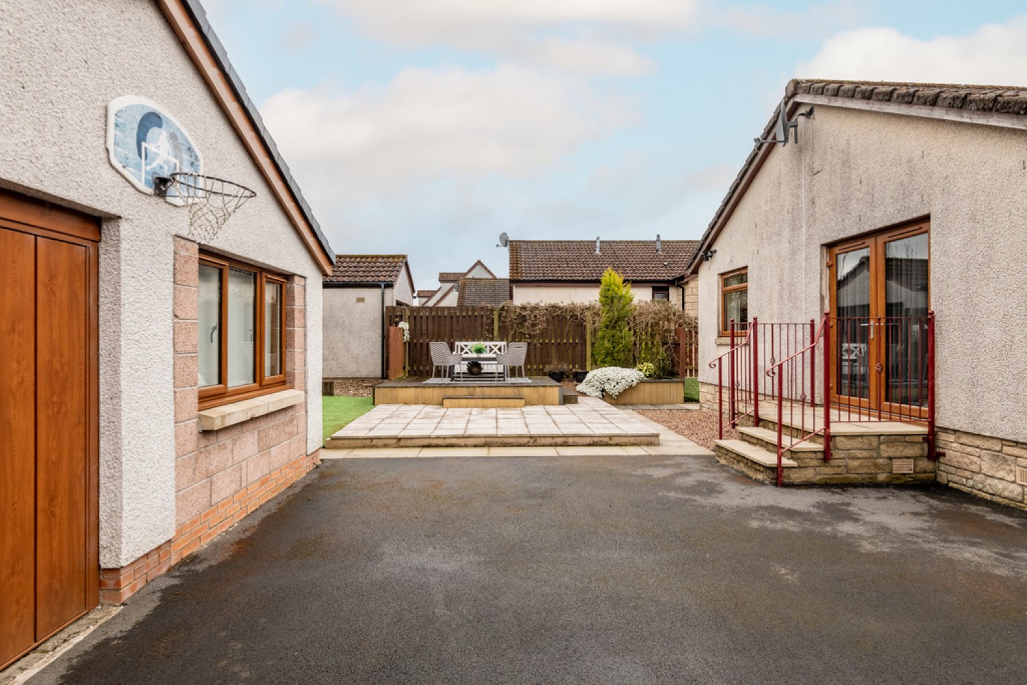 2 bedroom Bungalow for Sale The Willows, Kelty