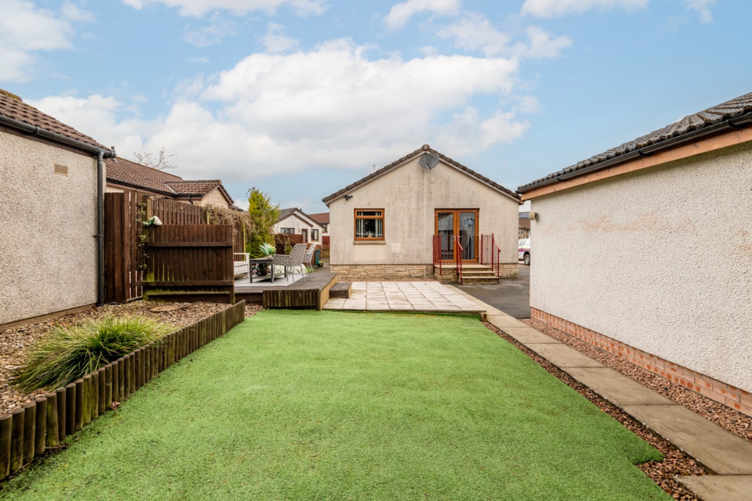 2 bedroom Bungalow for Sale The Willows, Kelty