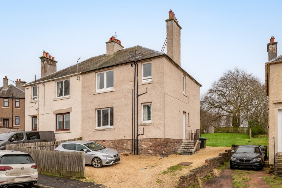 East Avenue, Blairhall