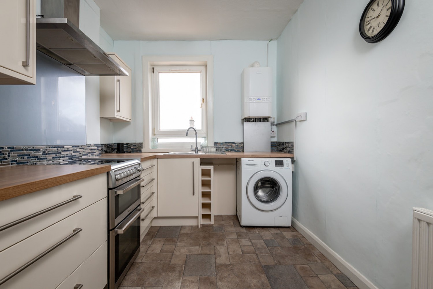 1 bedroom Flat for Sale East Avenue, Blairhall