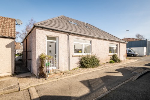 Brand Row, Crossgates