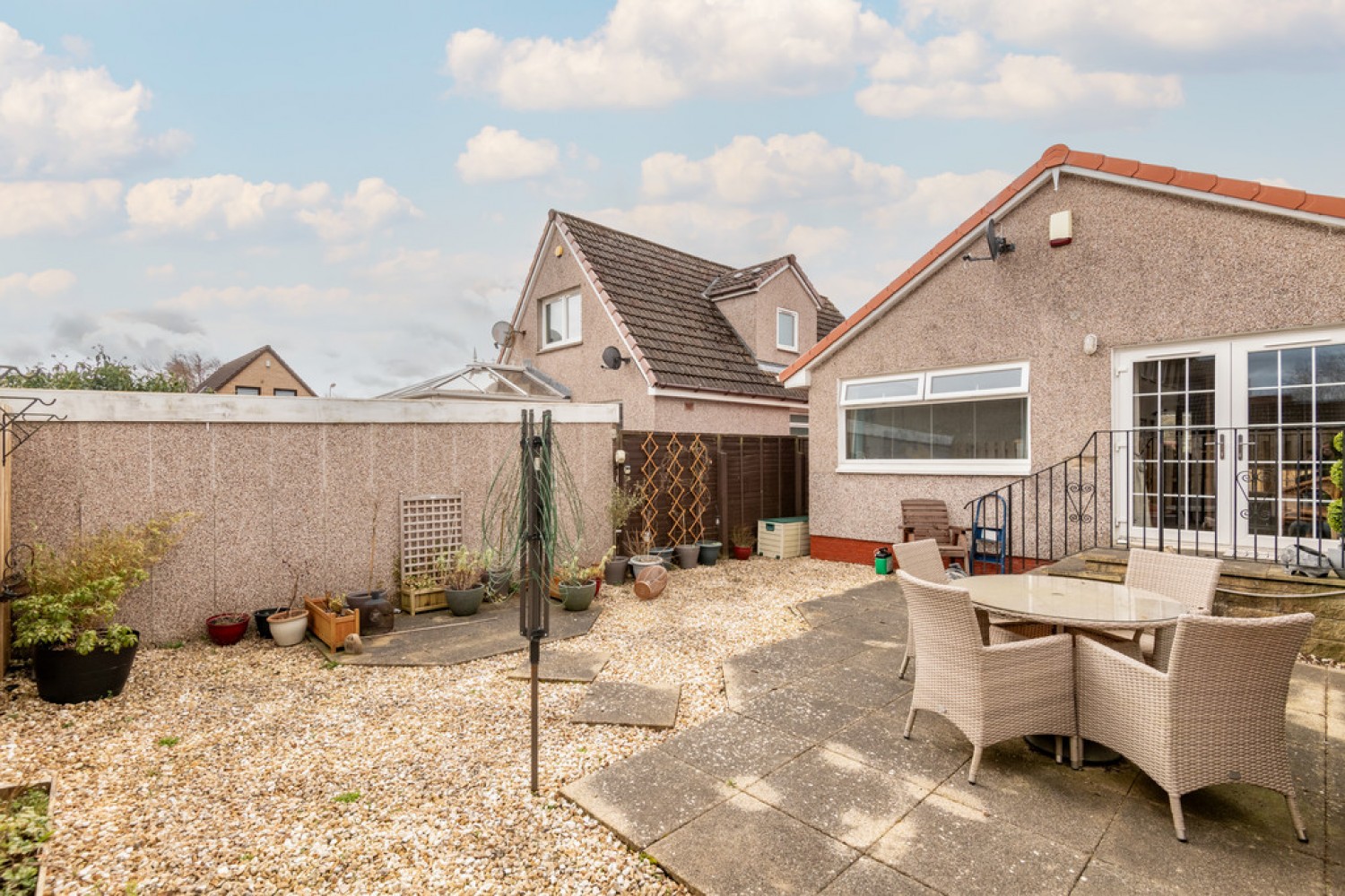 2 bedroom Bungalow for Sale Greycraigs, Cairneyhill