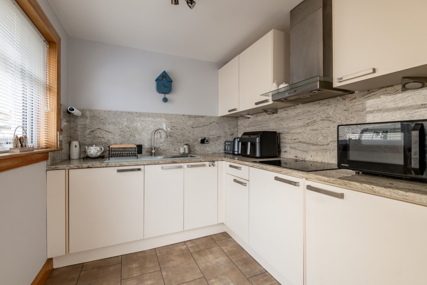 2 bedroom Bungalow for Sale Greycraigs, Cairneyhill