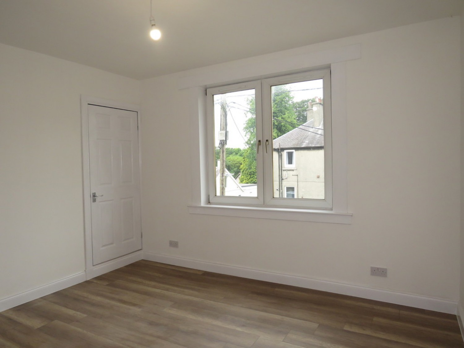 2 bedroom Flat for Letting Rintoul Avenue, Blairhall
