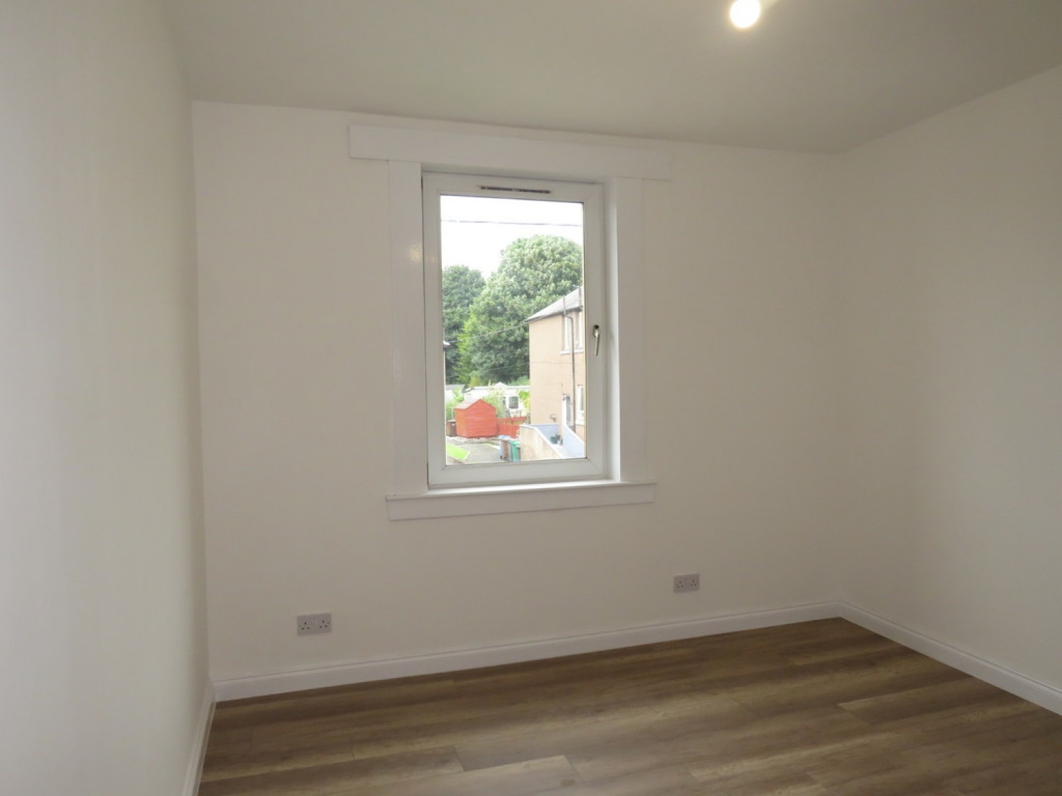 2 bedroom Flat for Letting Rintoul Avenue, Blairhall