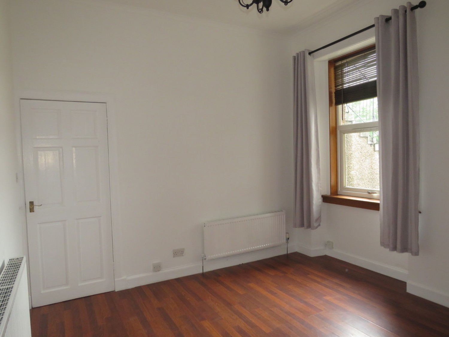 2 bedroom Flat for Letting Main Street, Townhill