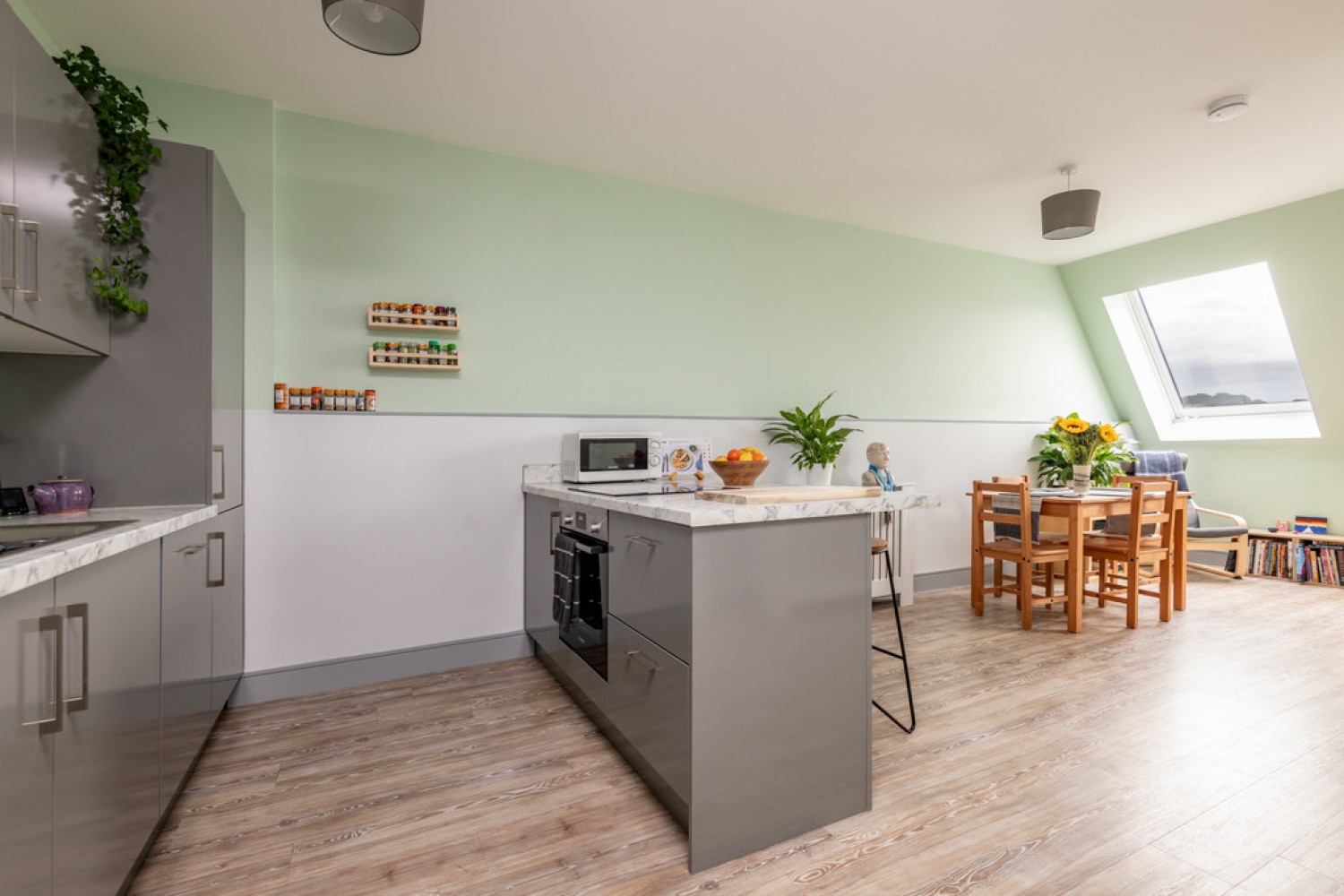2 bedroom Flat for Sale Damask, Winterthur Lane