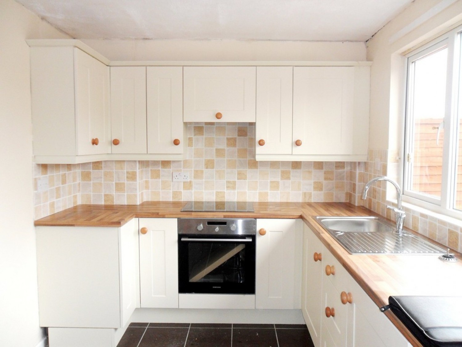2 bedroom House for Letting Melfort Close, Binley
