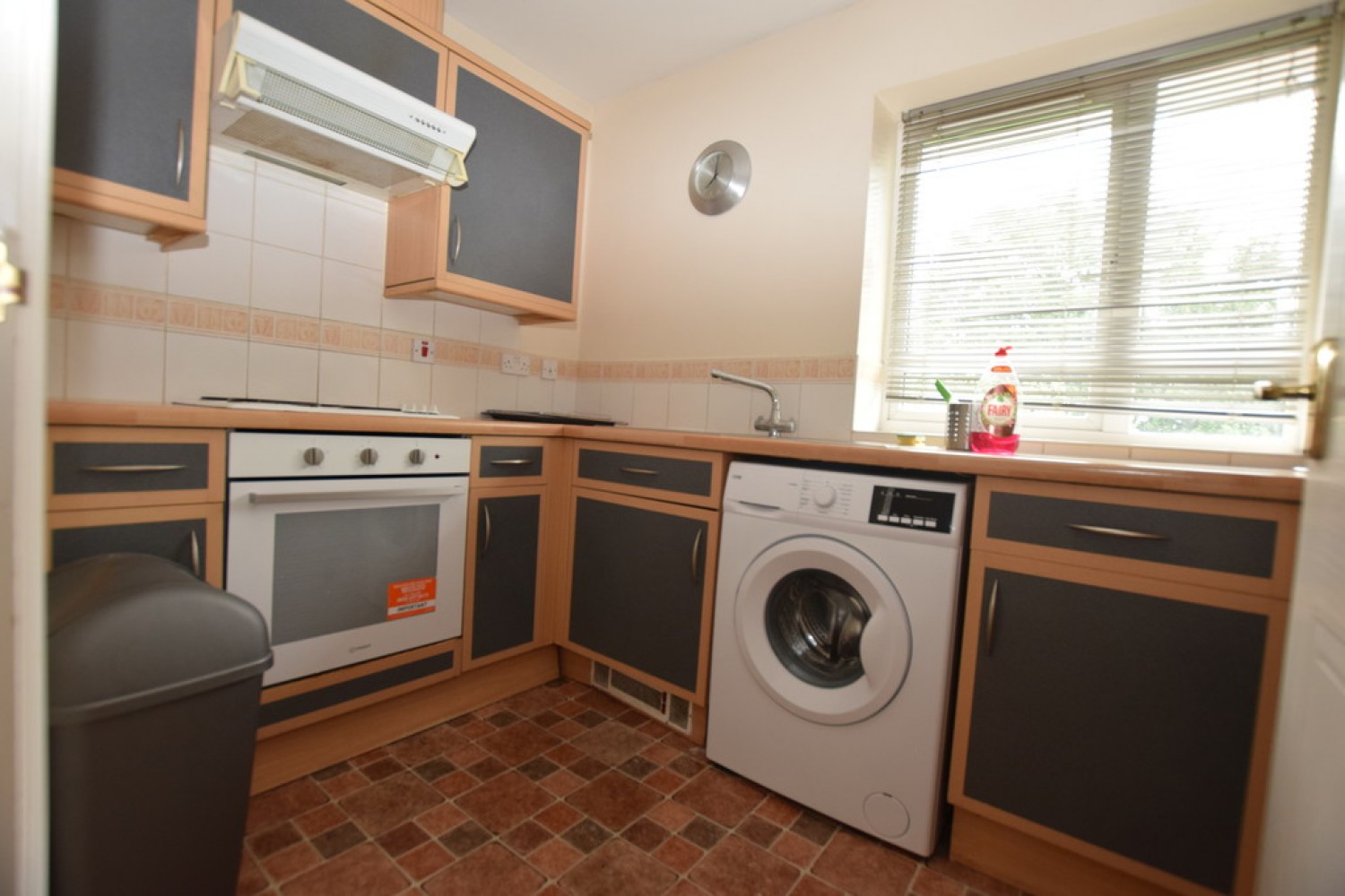 2 bedroom Flat for Letting Seymour House, Sandy Lane