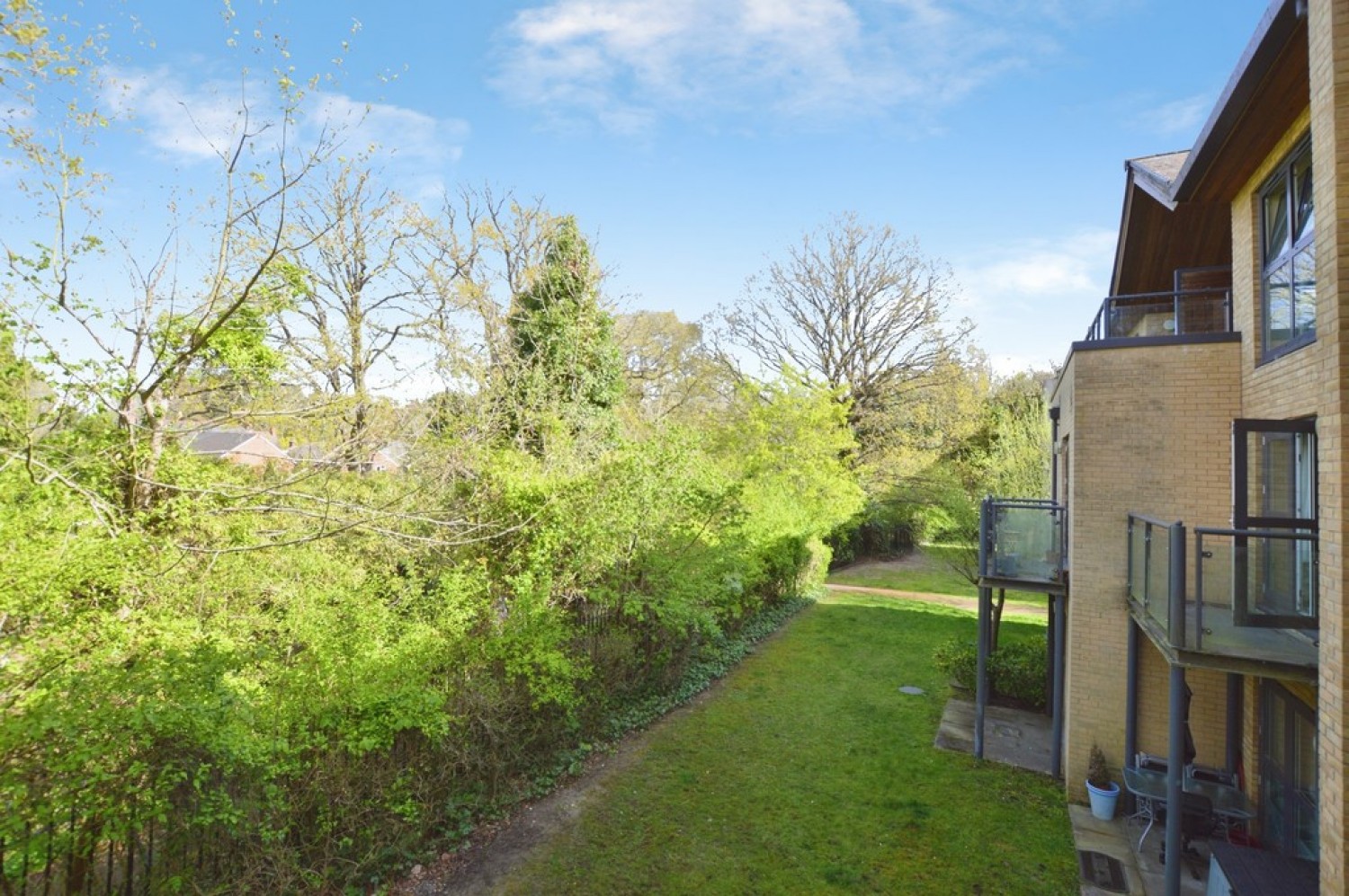 1 bedroom Flat for Letting Kennet Court, Victoria Way