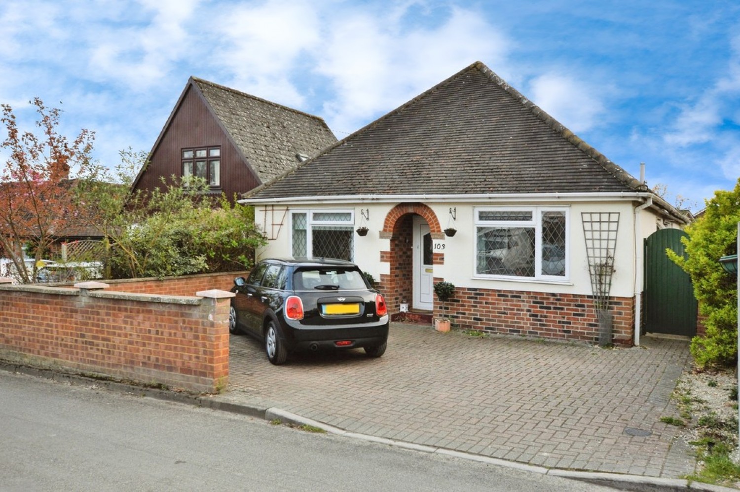Knaphill, Woking, Surrey