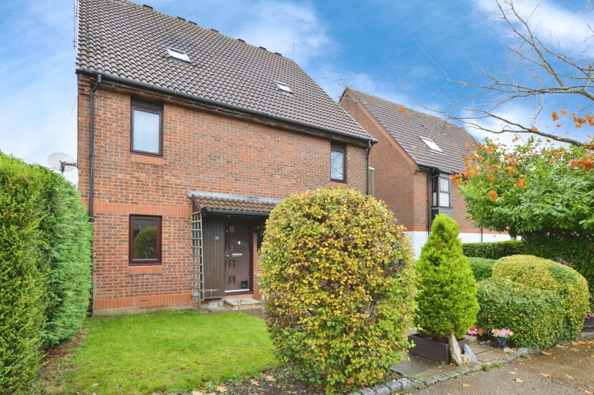 Veryan, Woking, Surrey