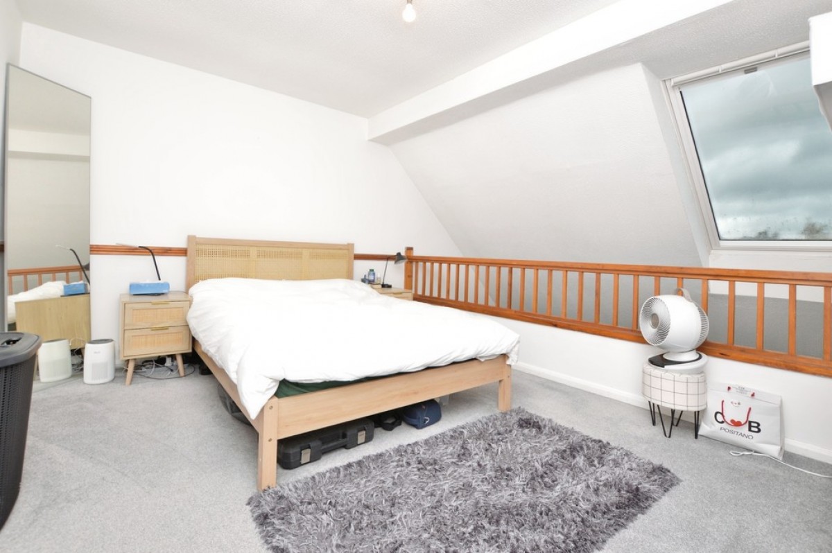 Veryan, Woking, Surrey