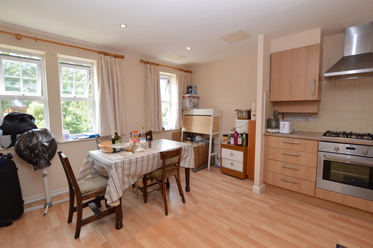 Claremont Avenue, 32 Claremont Avenue, Woking, Surrey