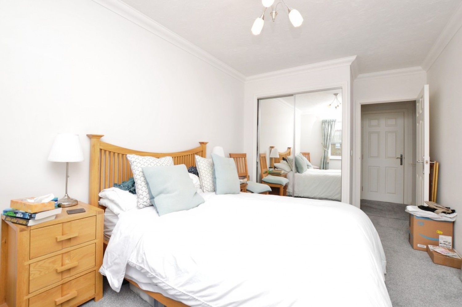 2 bedroom Flat in Grove Road, Woking, Surrey