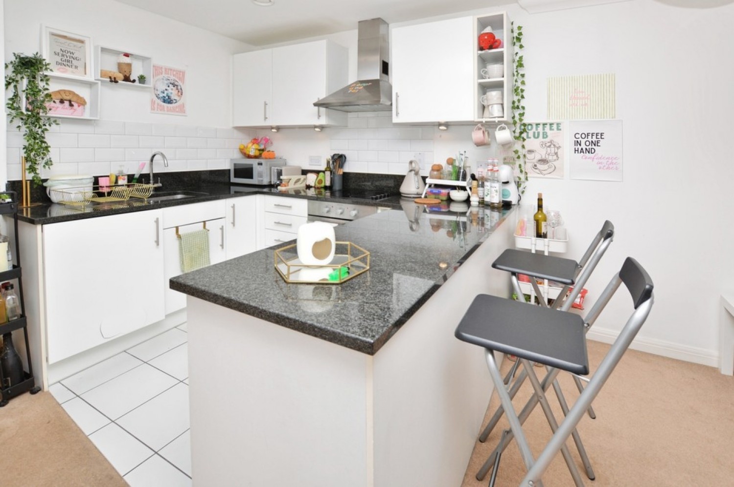 2 bedroom Flat for Letting Constitution Hill, Woking