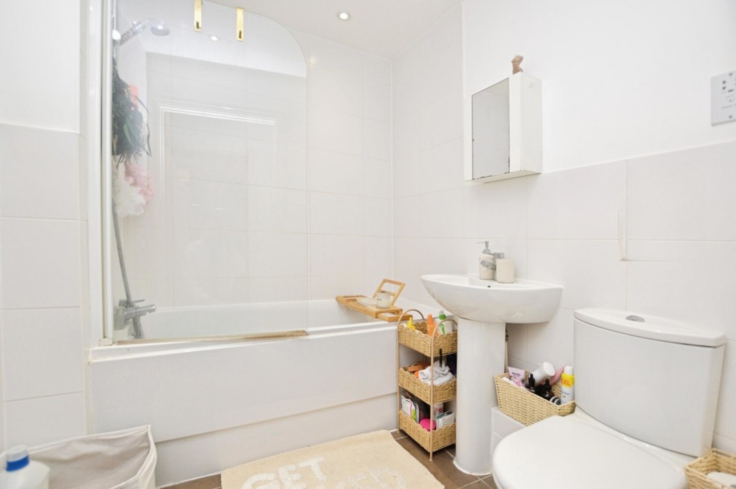 2 bedroom Flat for Letting Constitution Hill, Woking