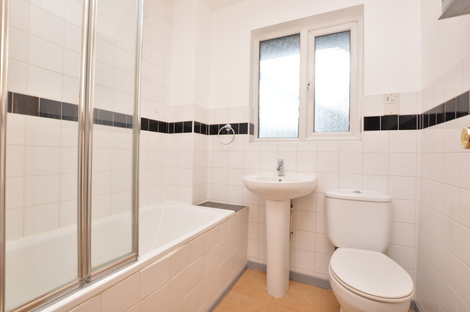 1 bedroom House for Letting Wych Hill Park, Woking, Surrey