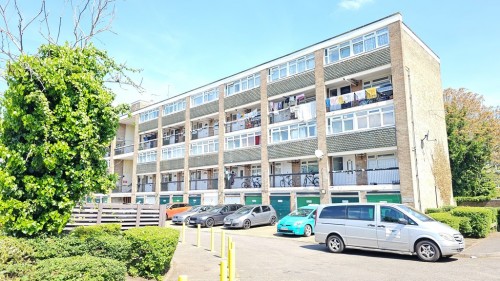 Walton Court, Woking