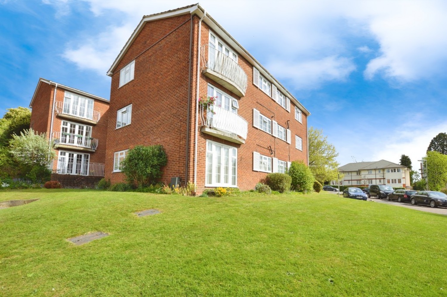2 bedroom Flat for Letting Belgrave Manor, Woking, Surrey